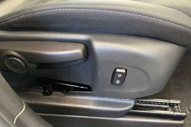 2022 Vauxhall Crossland 1.2 Turbo Ultimate 5dr HATCHBACK PETROL Manual