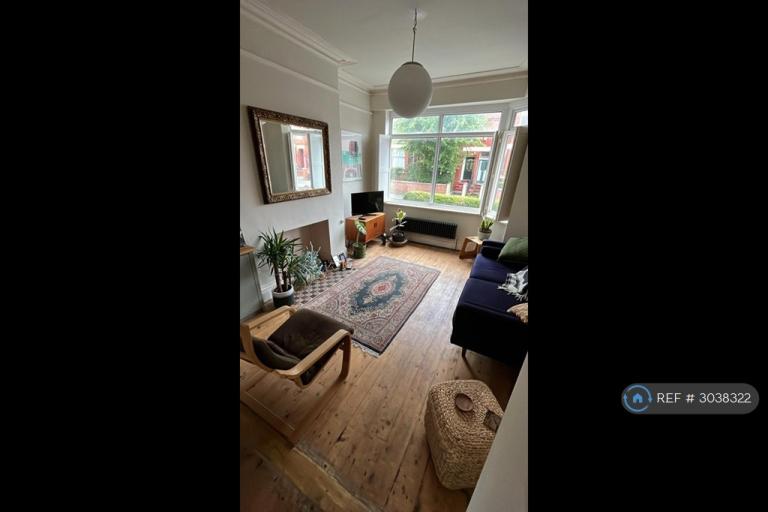 3 bedroom house in Cromwell Grove, Manchester, M19 (3 bed) (#3038322)