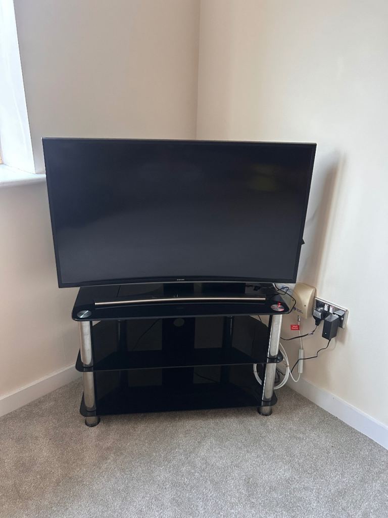 Samsung 40” Smart TV & TV Stand!!