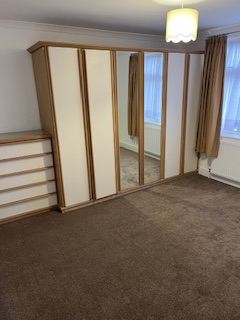 Superb 5 Bedroom House to Rent  