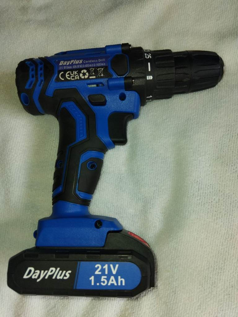 New drill with x2 batteries 