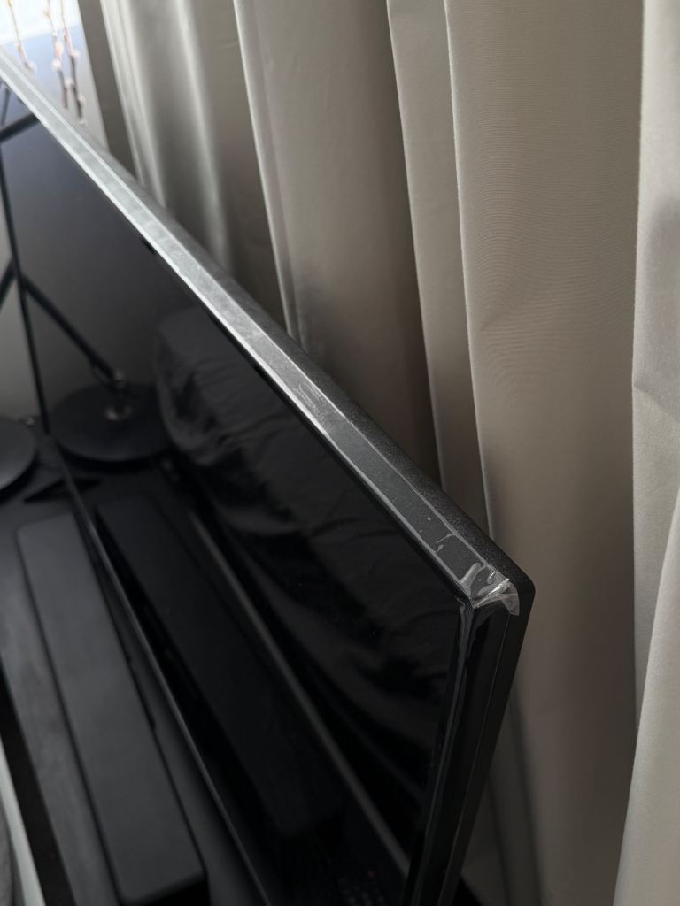 43" LG ULTRA HD 4K TV - Mint New