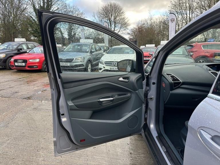 2013 Ford Grand C-Max TDCi Titanium MPV Diesel Manual