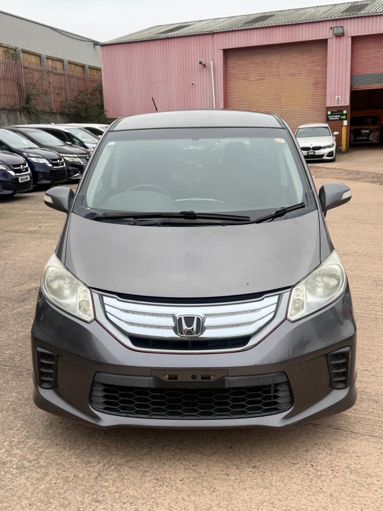 2013 Honda Freed 1.5 Hybird 6 seater mpv Hybird  Automatic