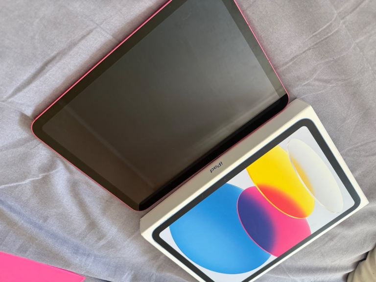 IPad 10th gen PINK