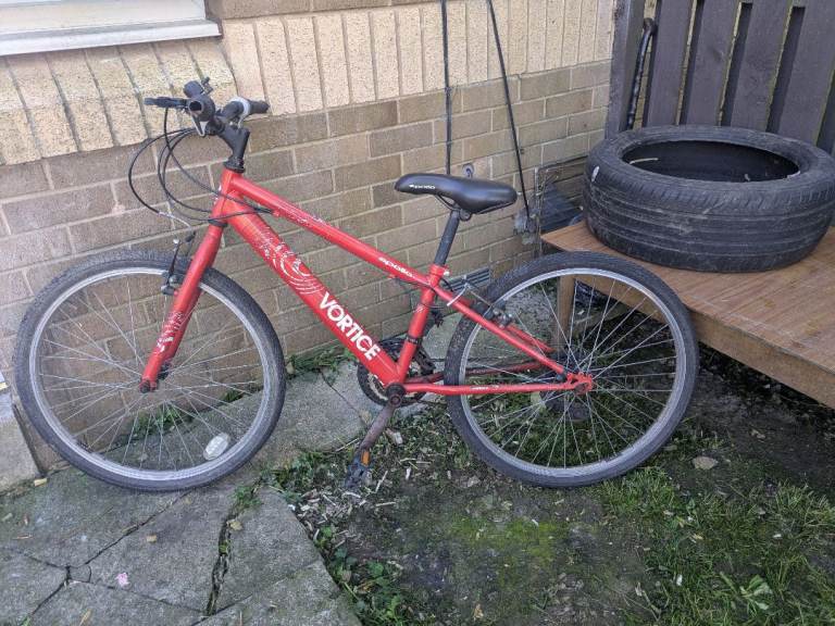 Apollo Vortice Junior hybrid bicycle.