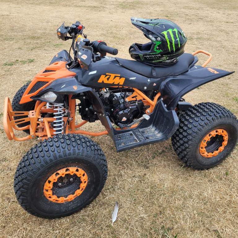 Quad 125cc, 4 stroke Automatic With Reverse, Electric Start. Very Solid and fast & Reliable.