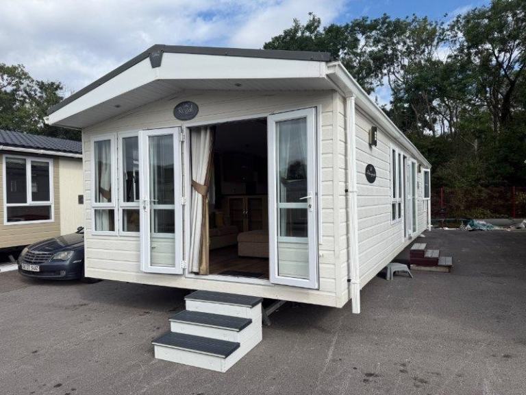 Static Caravan Regal Autograph 40x13 2bed DG/CH - Free UK Delivery 