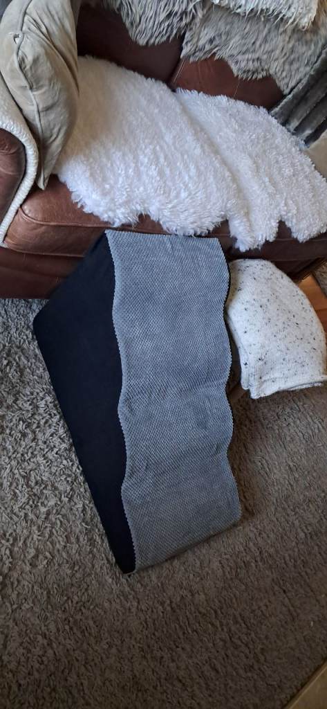 Solid foam pet steps/sloping ramp - like new