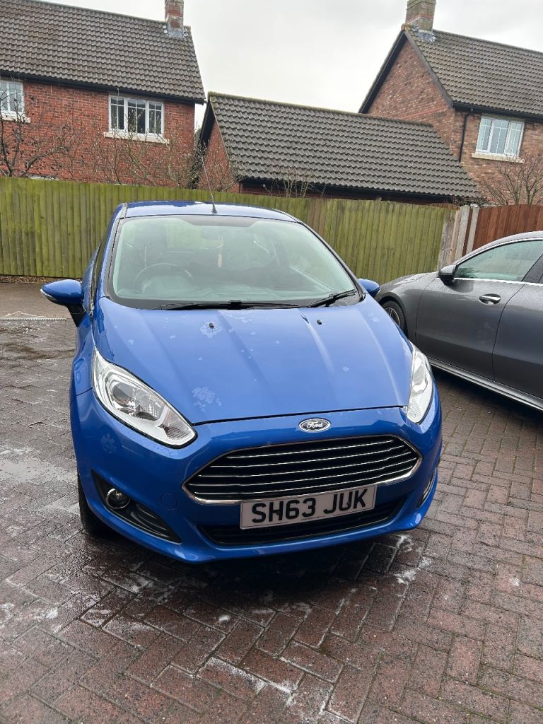 Ford, FIESTA, Hatchback, 2013, Manual, 1241 (cc), 3 doors