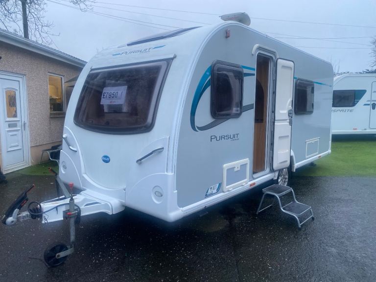 Bailey Pursuit 430/4- 2014- fixed bed