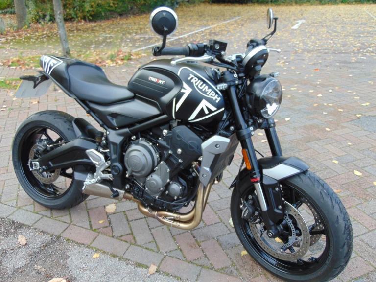 image for Triumph Trident  660 2021 4856 dry miles superb FSH naked 75 bhp street bike 