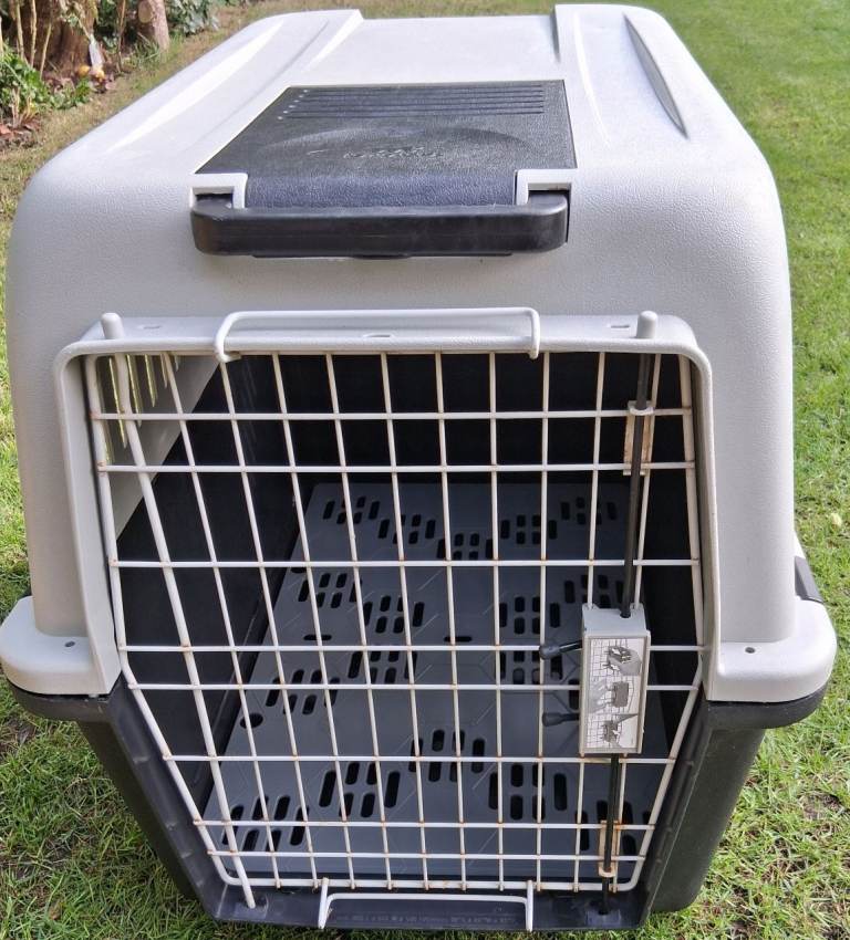 FERPLAST DOg carrier 60cm high x 80 cm long