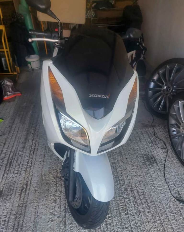 Honda, NSS, 2014, 279 (cc)