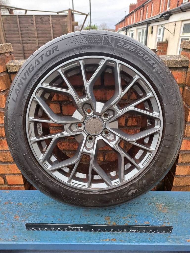 ALUWERKS XT1 and tyres – Load Rated Alloy Wheels – 18″ – grey – VW Transporter T5, T5.1 - T6.1 