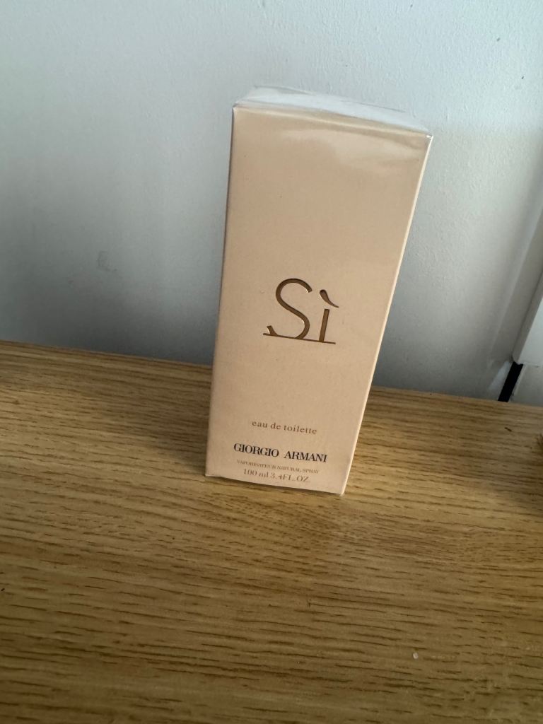 Giorgio Armani Si Eau de Toilette 100ml – Brand New & Sealed