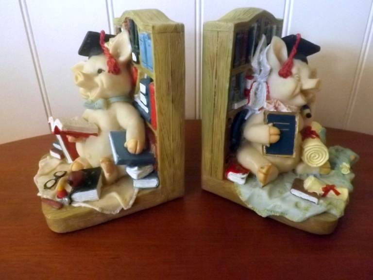Fun Graduation gift, vintage heavy resin bookends piggies celebrating graduation see full desc