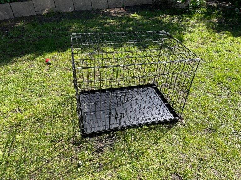 Dog crate 