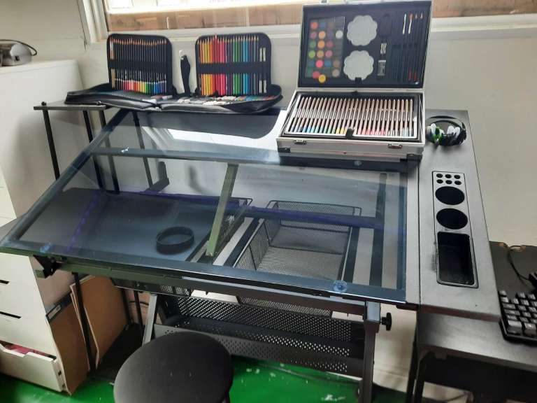ART DRAWING AND TECHNICAL DRAWING GLASS DESK WITH STOOL AND ART SETS