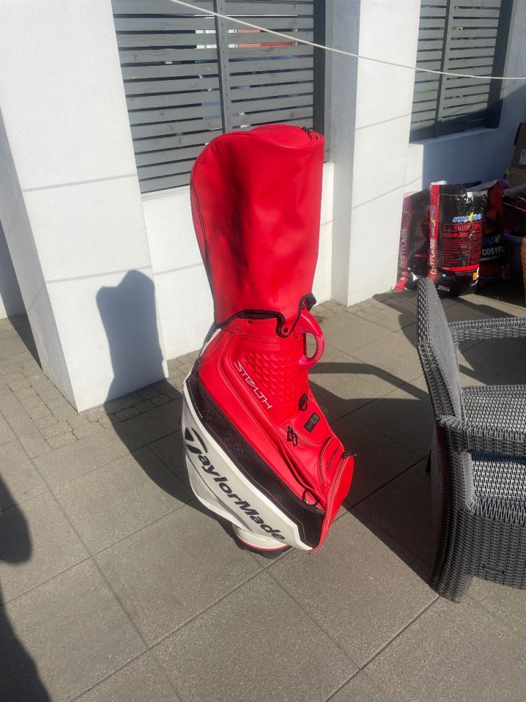 TaylorMade Stealth Golf Bag – Red and White, Good Condition