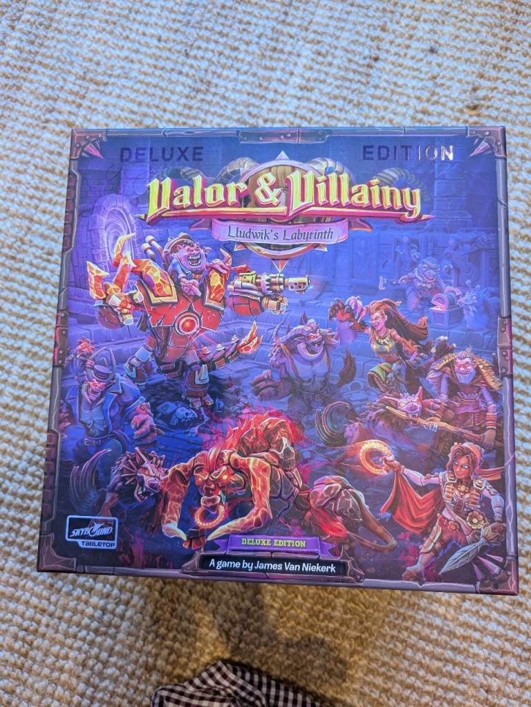 Valor & Villainy: Lludwig's Labrynth Deluxe Edition Board Game