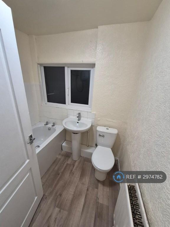 2 bedroom house in Lilac Road, Golborne, Warrington, WA3 (2 bed) (#2974782)