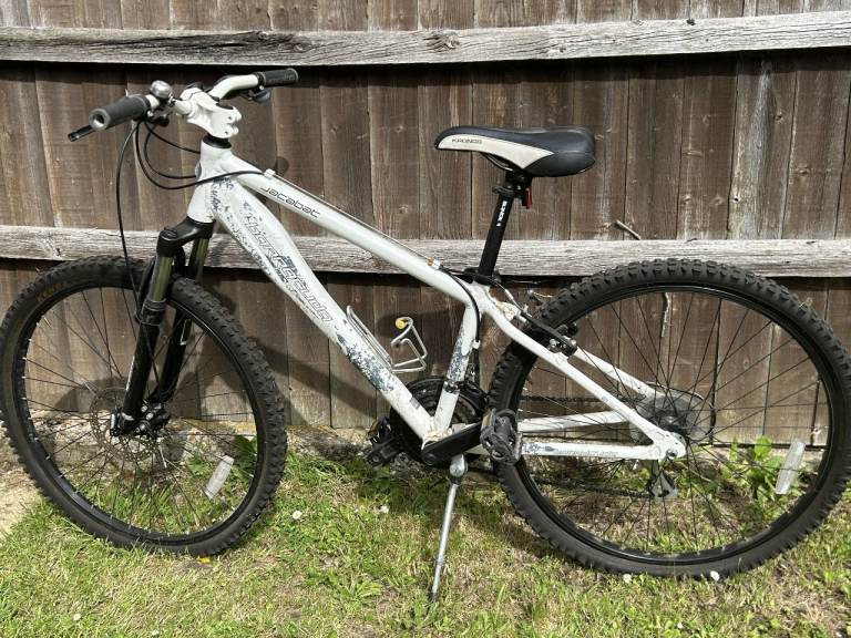 Jacabat Barracuda 21 speed bicycle