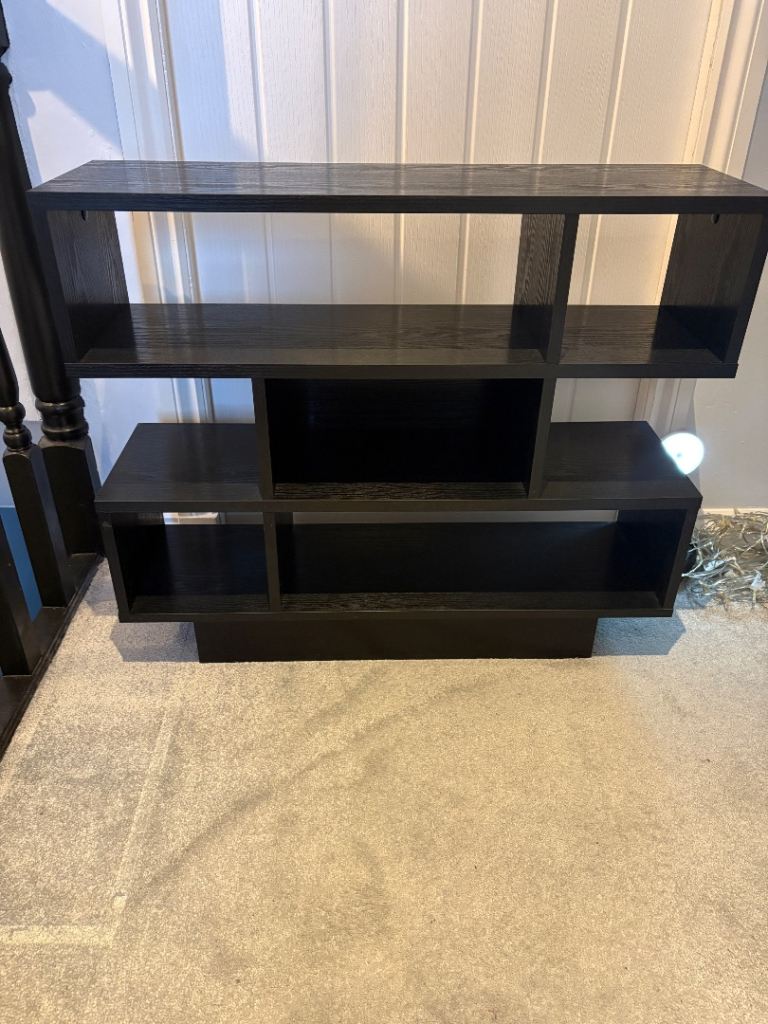 Black bookcase/ shelving unit