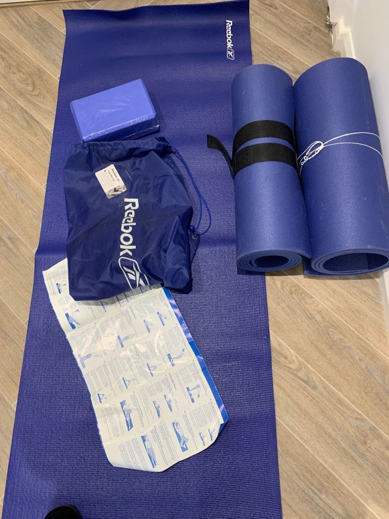 New Yoga set with 3 mats, yoga block and carry bag