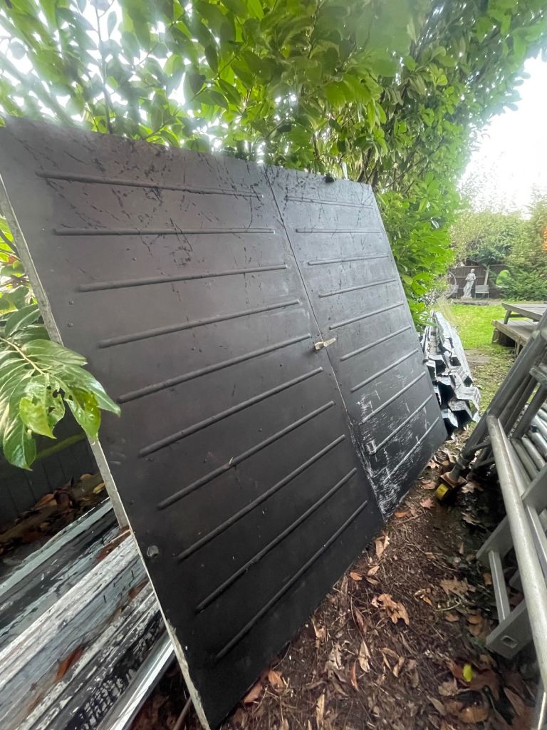 FREE GARAGE DOOR FREE 