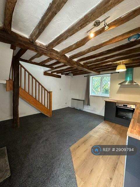 1 bedroom flat in Llanrhydd, Ruthin, LL15 (1 bed) (#2909794)