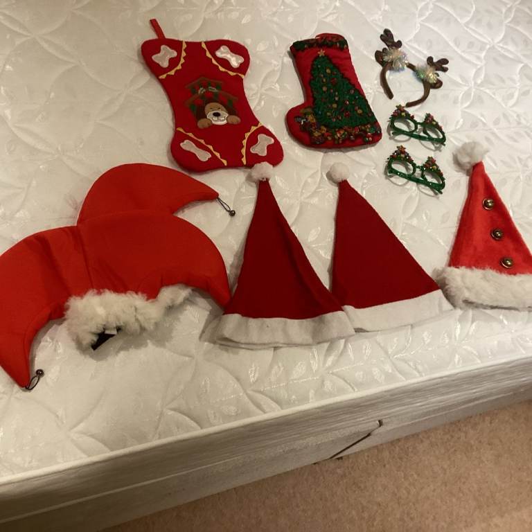 Various Christmas items