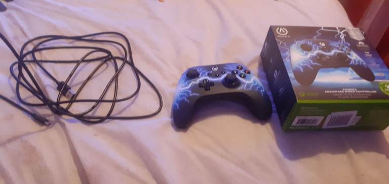 XBOX WIRED CONTROLLER 