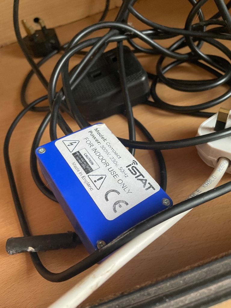 Vivarium 2ft + Istat Thermostat 