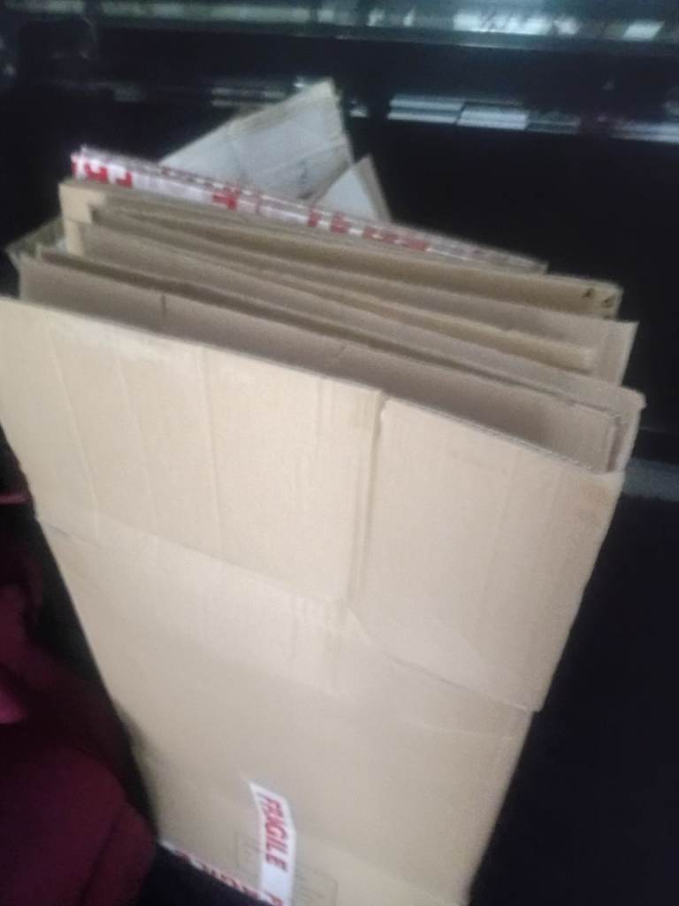 FREE BOXES FOR MOVING