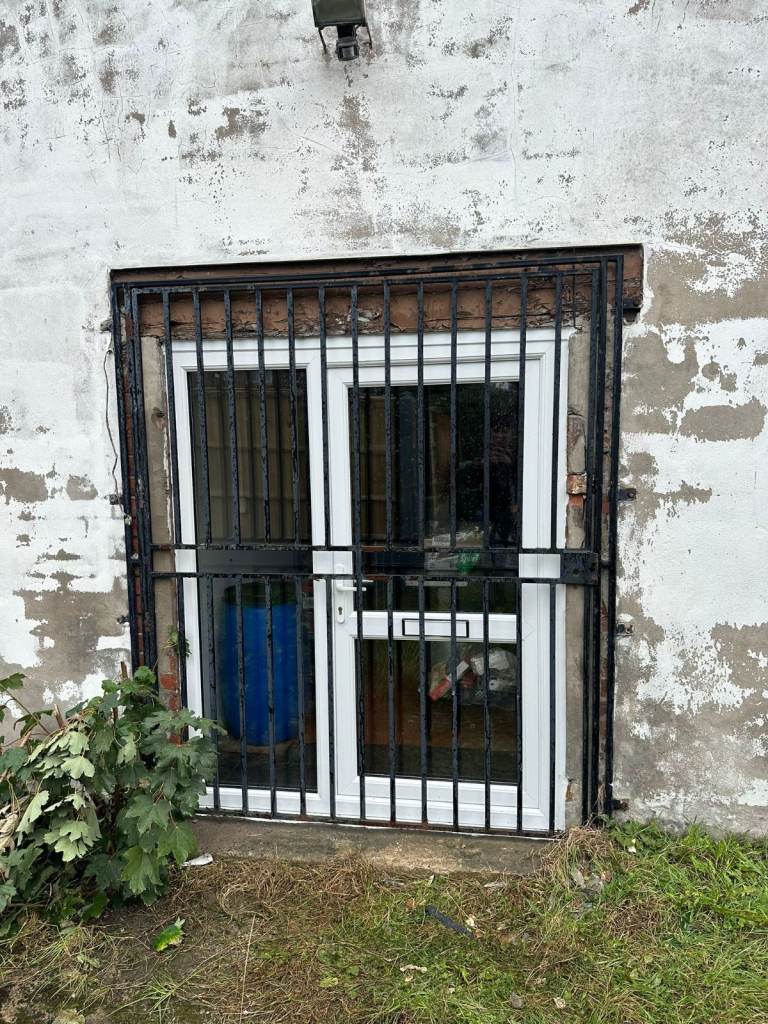 Cheap Takeaway business for sale ls5 