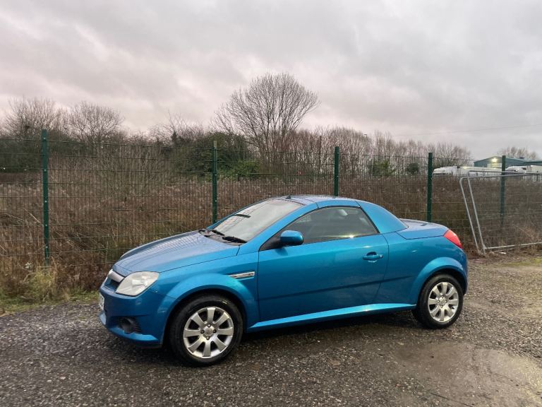 VAUXHALL TIGRA 1.4 C R CONVERTIBLE 06 REG 2 DOOR MOT OCTOBER 14TH 2026 LOW INSURANCE 40+MPG