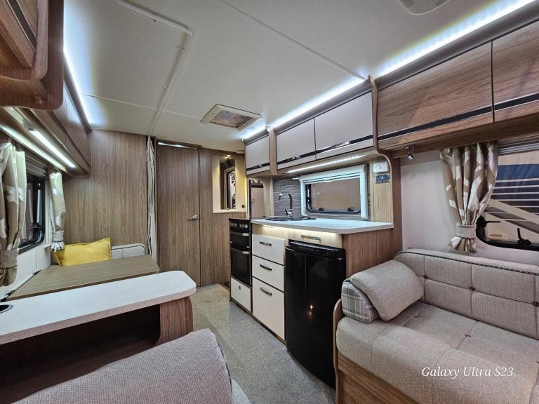 Coachman VIP 520 2016