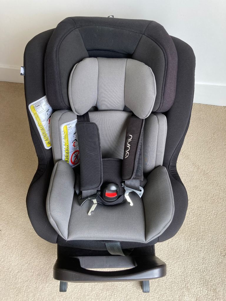 Nuna Norr extended rear facing car seat - birth to 4 years - Excellent condition.
