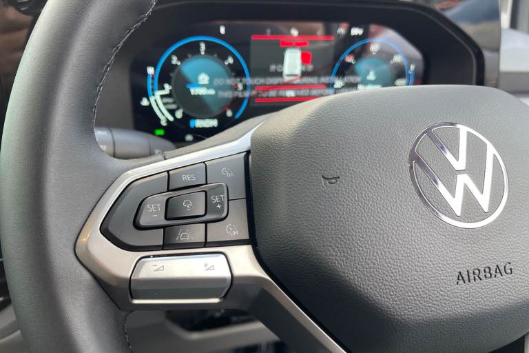 2025 Volkswagen Transporter 2.0 TDI 170PS Commerce Pro Van Auto-Tailgate Van DIESEL Automatic