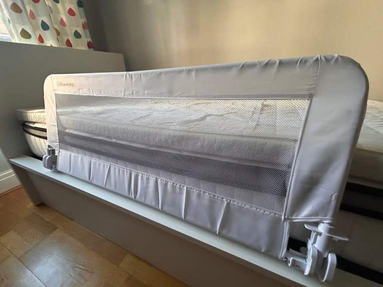 Dreambaby White Bed Rail - As Good As New