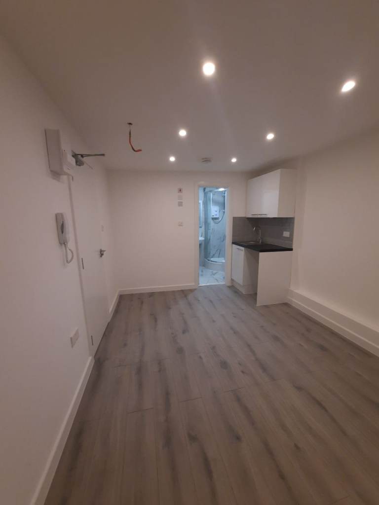 HMO Studio Flat – Croydon Area - SE19 3HB – DSS Welcome (35+)