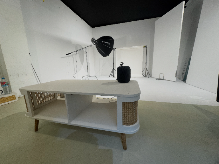 Studio Share – Blackout Photograpghy/Video Studio (Hainault, London)