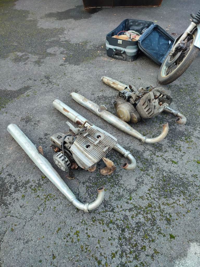 SUZUKI GT250 L (1974) None-Runner Spares or Repair (Includes 2x engines & much more) 