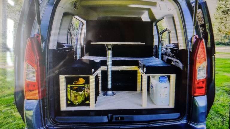 Simple Citroen Belingo Camper Van Conversion Module