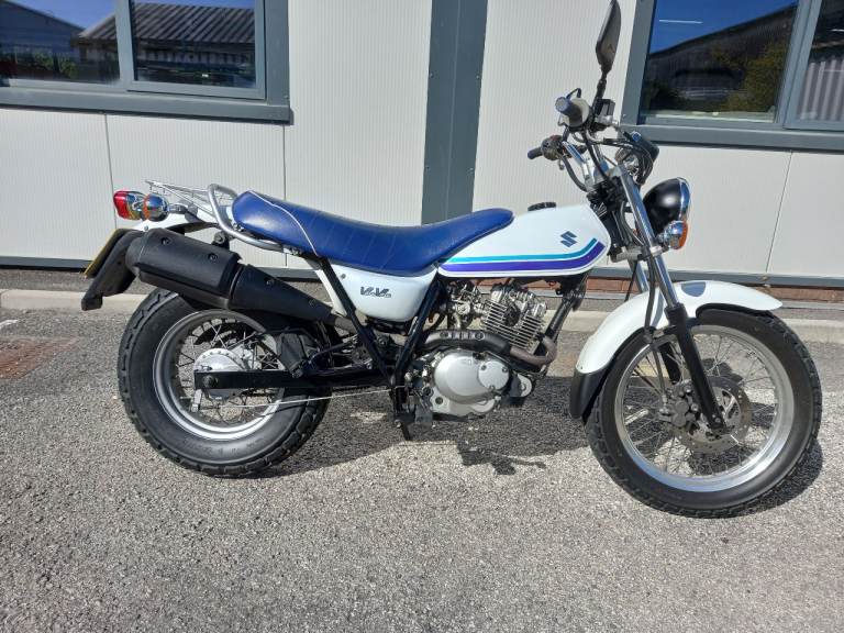 Suzuki, VAN VAN, 2013, 125 (cc)