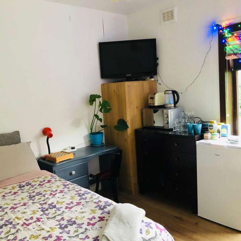Room for rent 