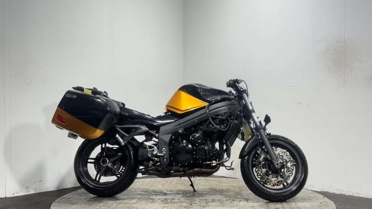 Triumph Sprint 2013, LOW MILES, 1050CC, PARTS TOURER, SPARES/REPAIR/PROJECT