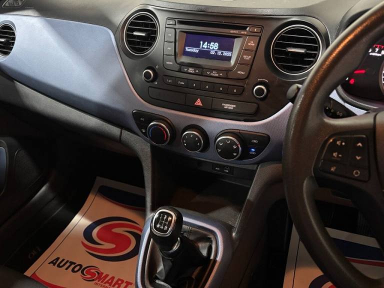 2014 Hyundai i10 1.0 SE 5dr HATCHBACK PETROL Manual