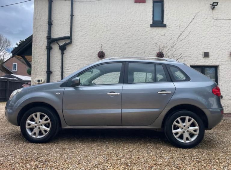 2009 Renault Koleos 2.0 DCI 6 speed manual 4WD Full History long MOT 